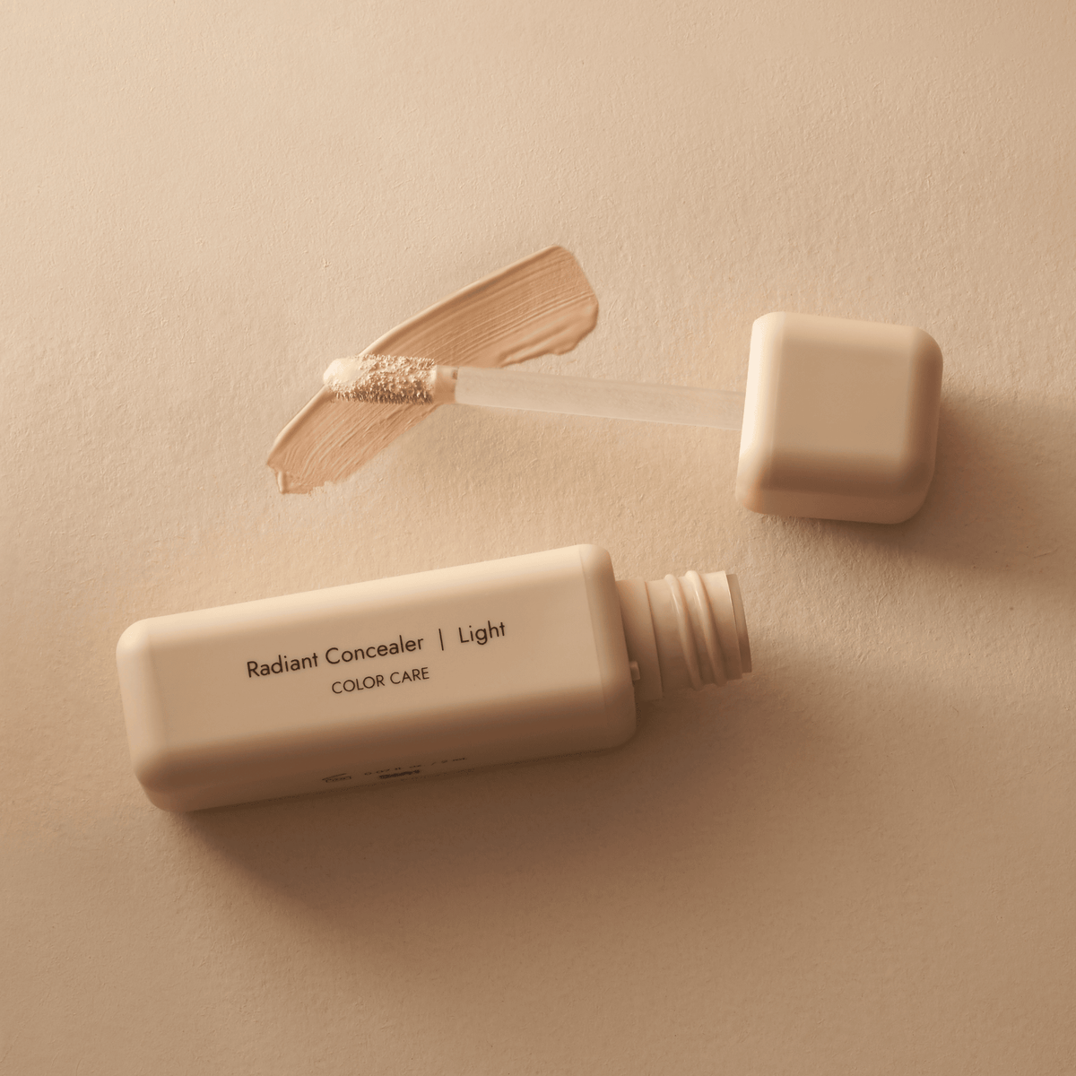 DermoMedica Radiant Concealer | Light 2ml