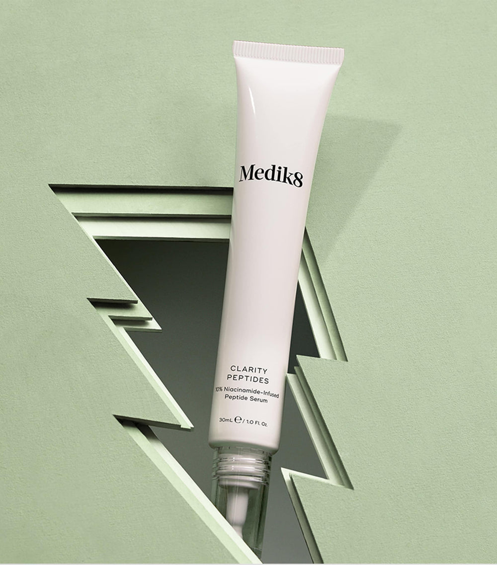 Medik8 Clarity Peptides — serum met niacinamide dat de teint egaliseert
